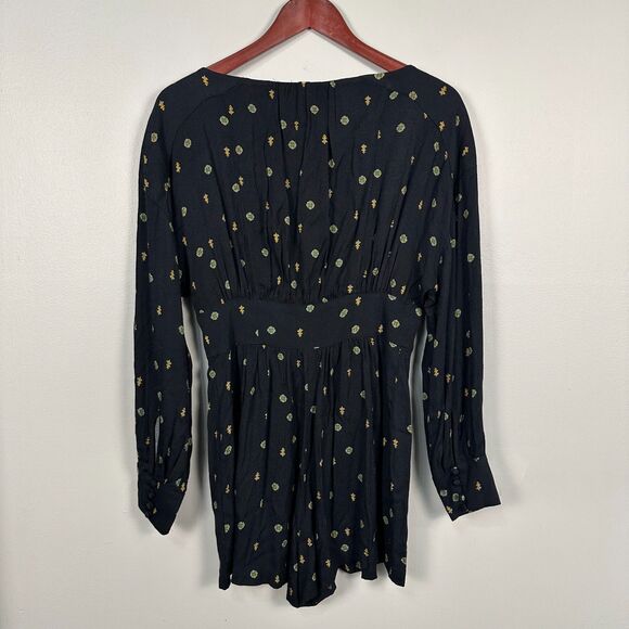 NWT Free People Love Grows Front Button Long Sleeve Black Romper Small - Picture 2 of 4